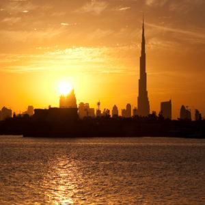 How much does it cost to travel to Dubai and travel tips.