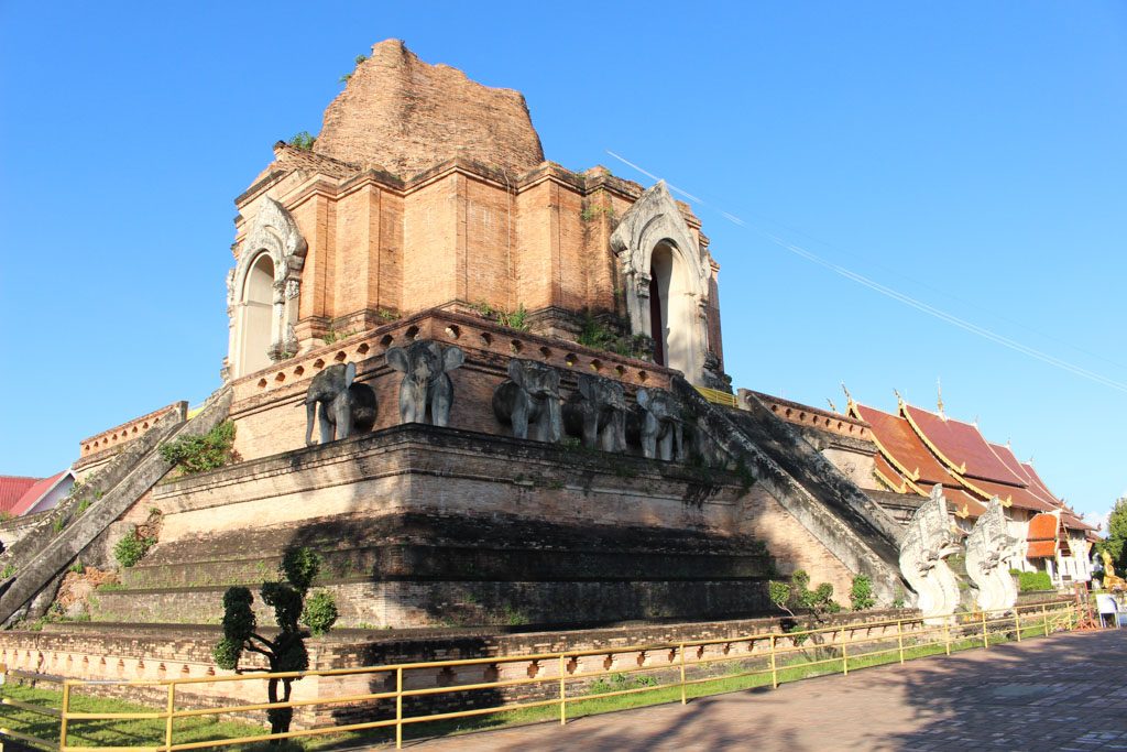 Wat Chedi Luang is one of the most important temples in Chiang Mai.