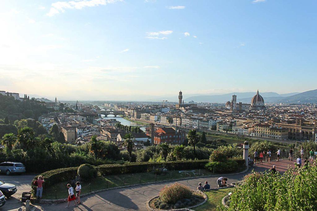 Se você planeja bem sua viagem, há muitas coisas para fazer em um dia em Florença. Como visitar os melhores museus em Florença e aproveitar a bela cidade..