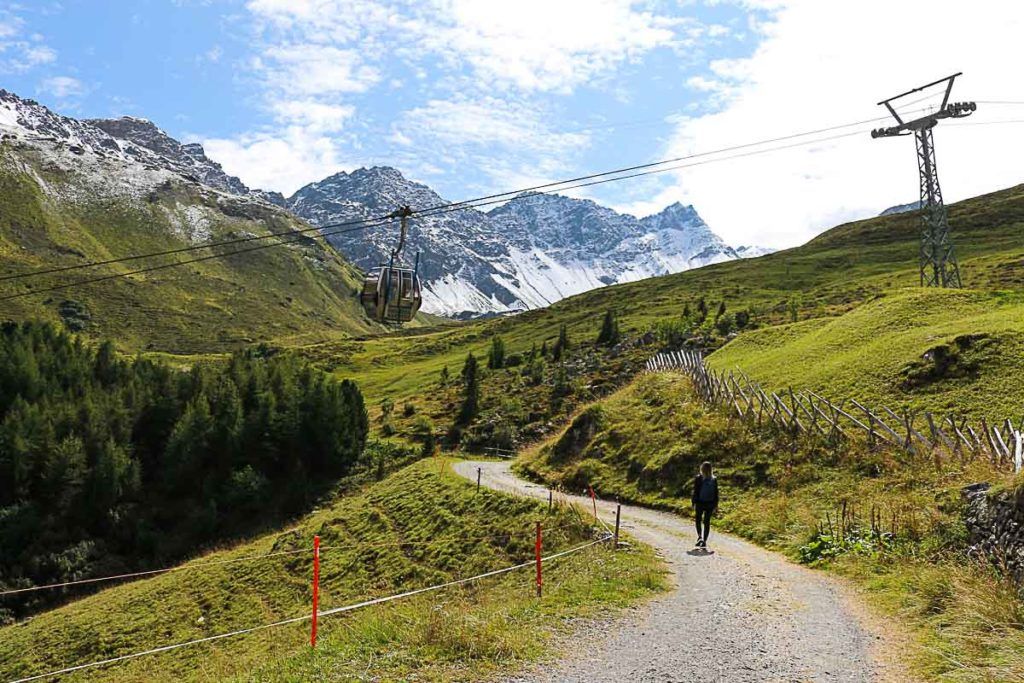 One of the best things to do in Summer in Arosa is to hike and get lost in the middle of stunning nature. 
