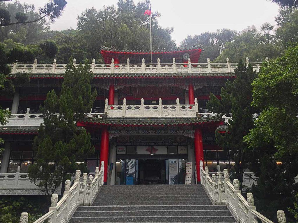 No quarto dia em Taipei vá visitar o Parque Nacional Yangmingshan, onde está a montanha mais alta de Taipei. 