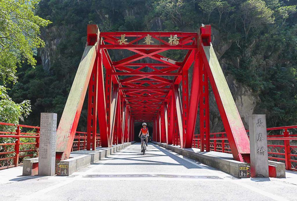 Nosso itinerário de ciclismo em Taiwan começou no Parque Nacional Taroko, na costa leste do país.
