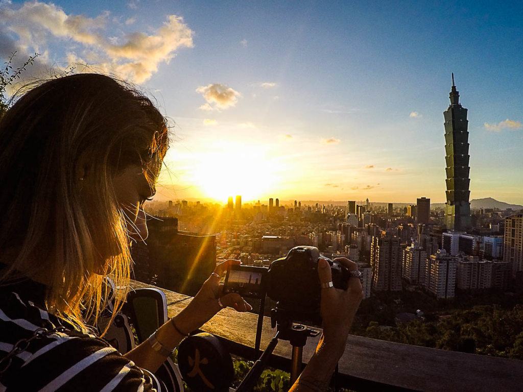 Be ready to hike the Elephant Mountain before sunset, the view is amazing. The best way to finish your Taipei Itinerary day 1.
