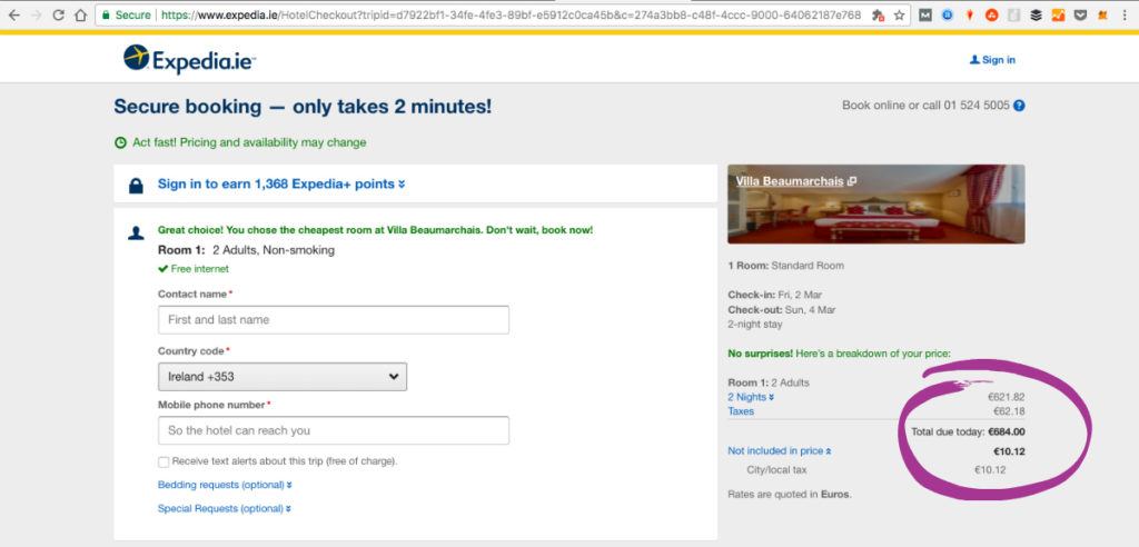 Expedia website doesn't offer great discounts on top romantic Hotels in Paris, France.