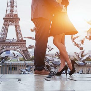 How to find the cheap and romantic hotels in Paris, France