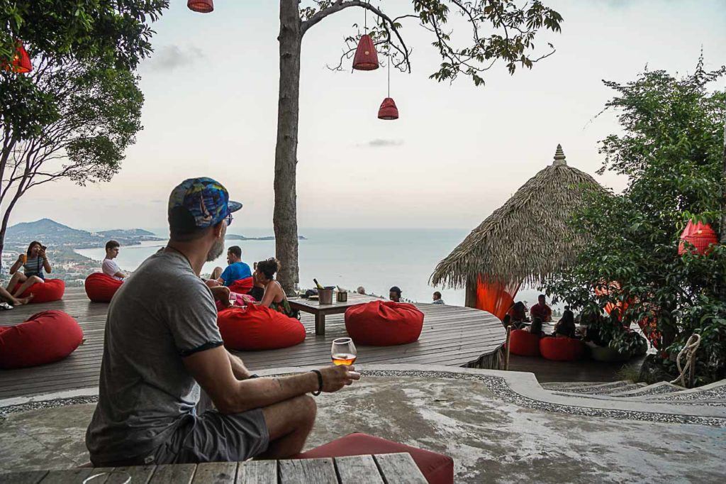 There are some amazing places to eat in Koh Samui, the Jungle Club is one of our favorites. 