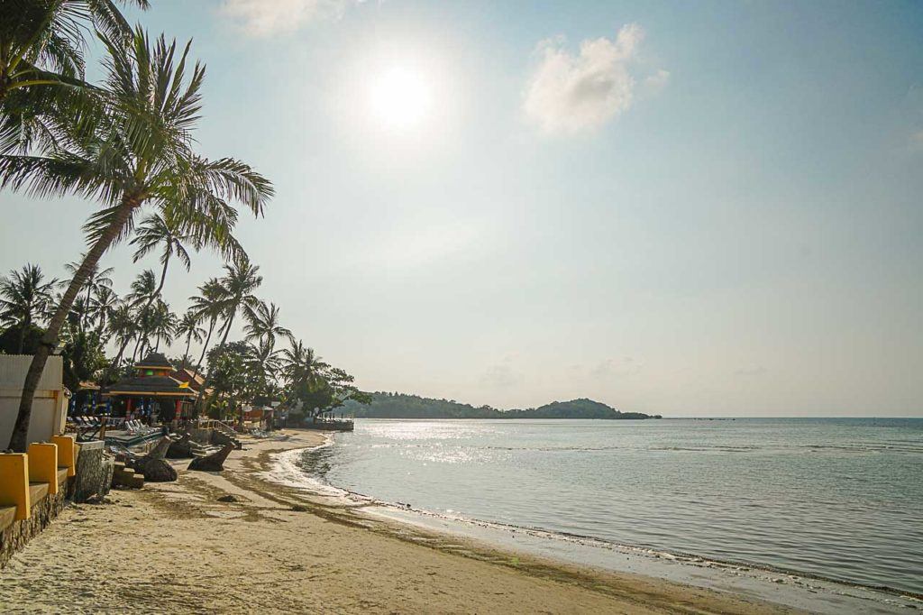 The best time to visit Koh Samui is during the dry season, so keep an eye on weather to enjoy the best of this Thai Island. 