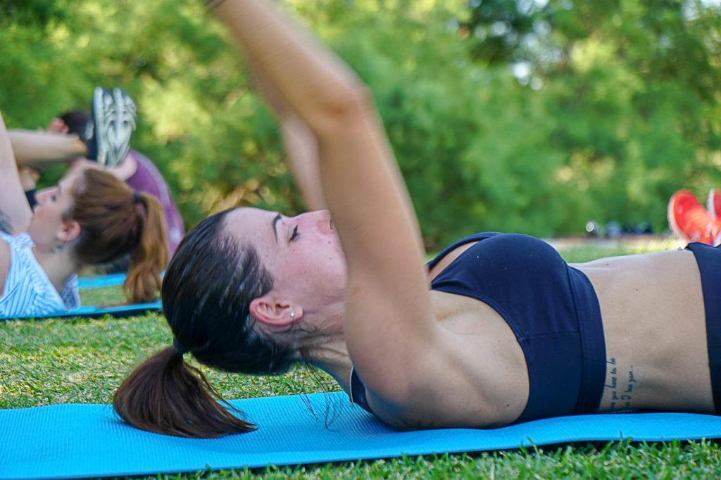 Em uma férias fitness você vai combinar exercícios físicos, esportes e alimentação saudável. Tudo para cuidar do seu corpo e mente. 