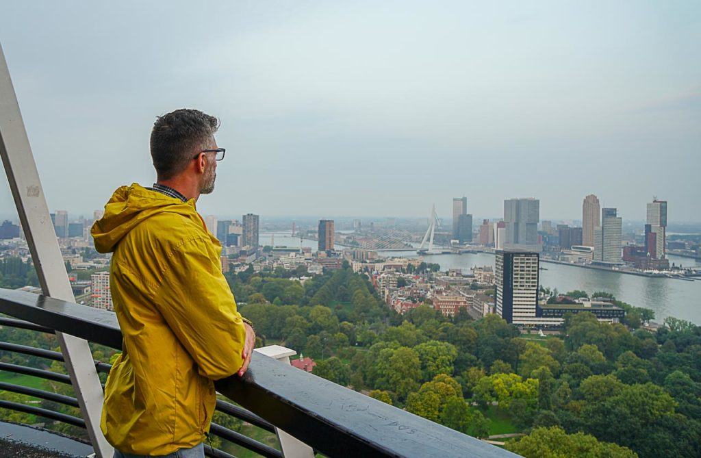 A melhor vista de Rotterdam é de cima do Euromast. 