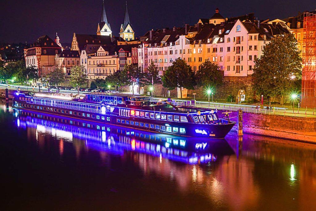 A charmosa cidade de Koblenz estava no roteiro do nosso cruzeiro pelo Rio Reno, saindo da Alemanha até a Holanda. 