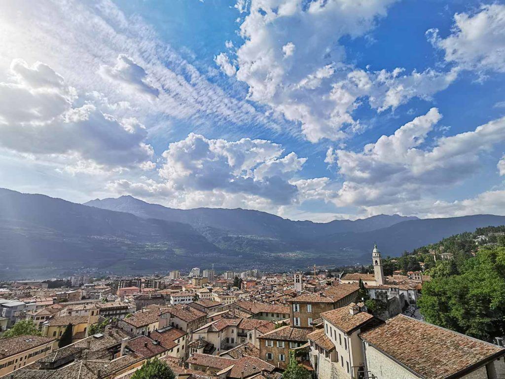 Discover the beautiful Rovereto, an Italian town that has history, architecture, outstanding nature, great bubbly wine and many interesting things to do.