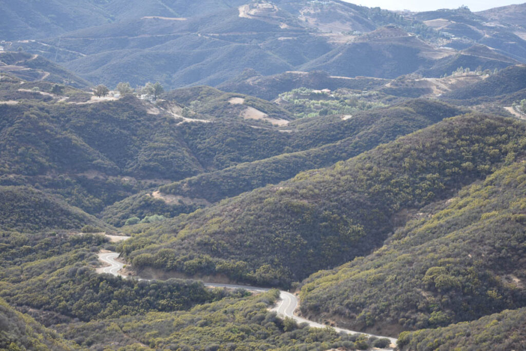 Malibu, California, Mishe Mokwa Trail: A winding road through the Santa Monica Mountains