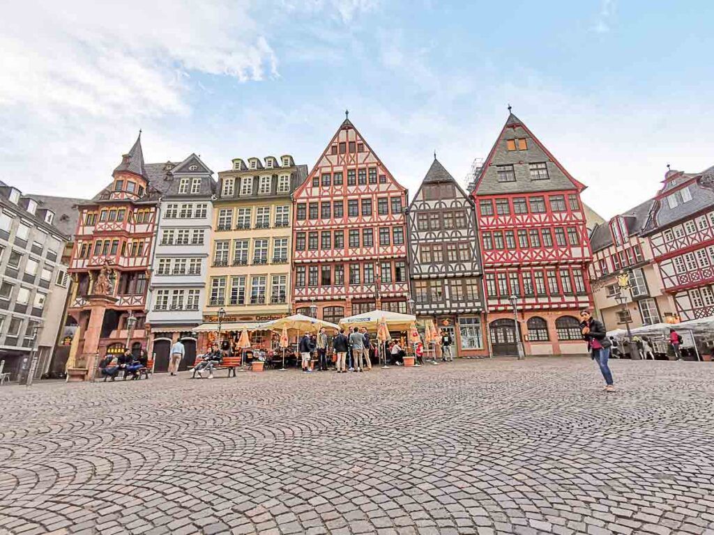 Photo of a square in Frankfurt. A typical tourist spot to visit in Germany. 