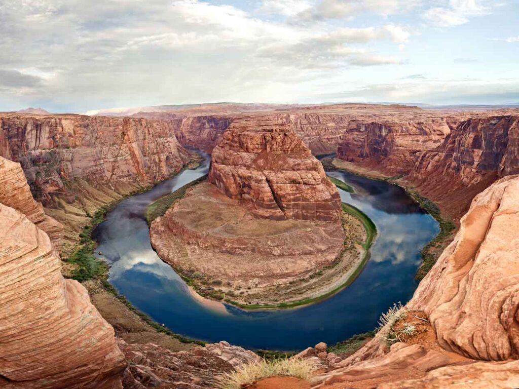 Horseshoe Bend at sunset. This is one of the reasons Grand Canyon National Park is one of the most famous parks in Arizona and the entire US.