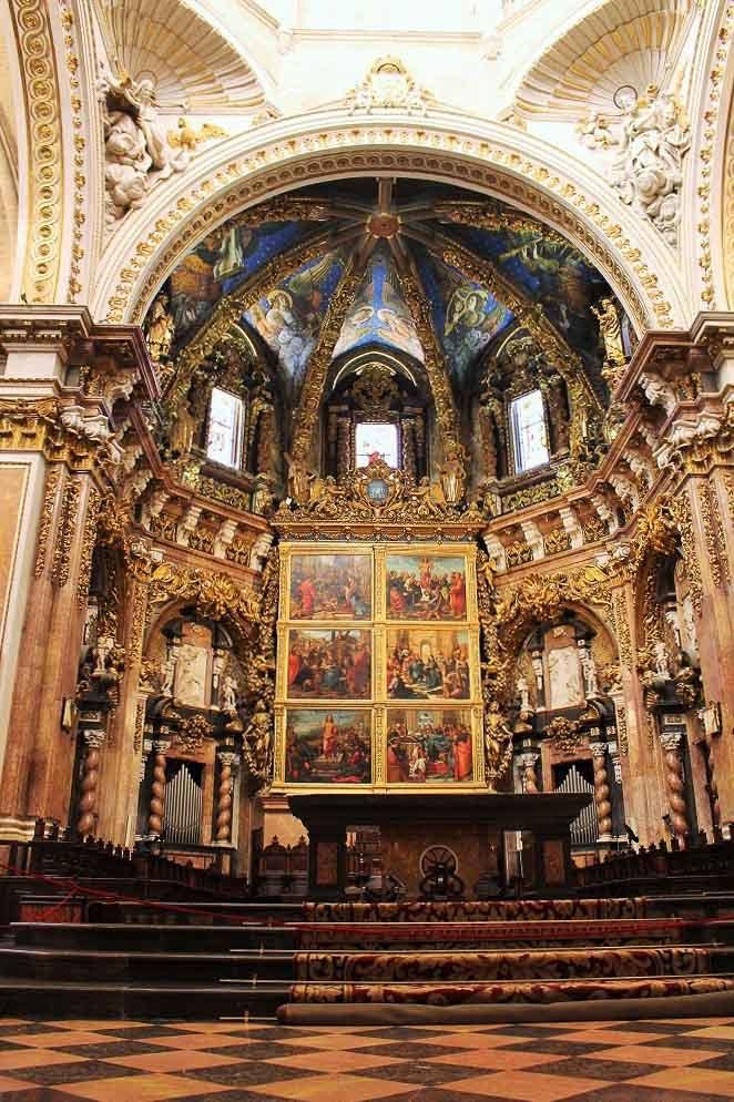 Valencia Cathedral altar. One of Valencia's top attractions and you can visit it easily.